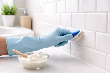 Cómo limpiar juntas de azulejos y devolverles el blanco: métodos que sí funcionan